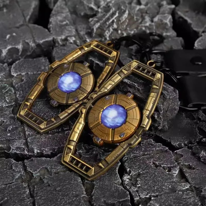 Brelok Transformers Matrix Optimusa Prime’a — Premiumowa metalowa zawieszka o skalistej fakturze