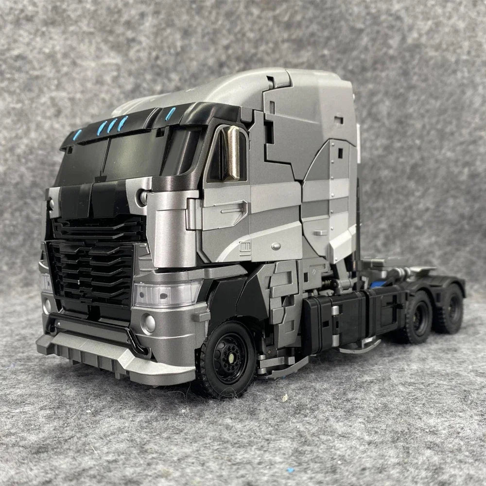 Figurka Transformers Galvatron Nero FL01 — Szary tryb ciężarówki, przywódca Fury