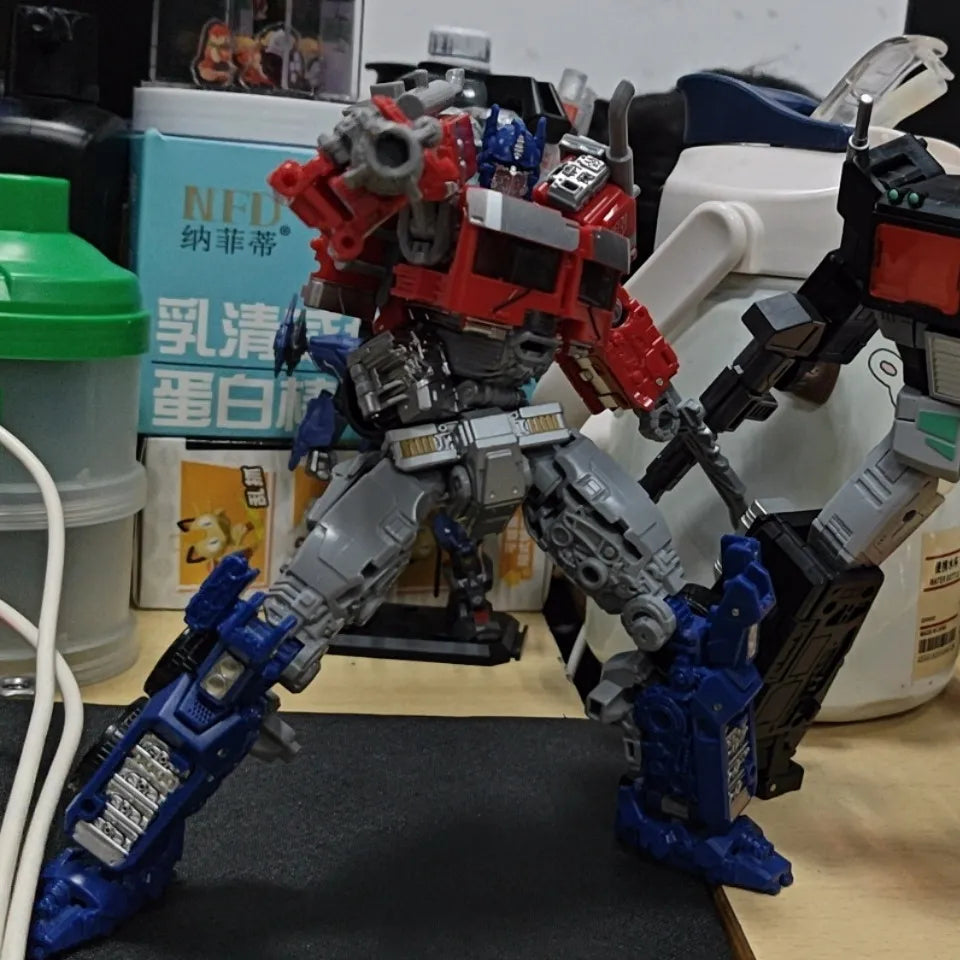 Figurka Transformers Optimus Prime OP01 — miniaturowy transformowalny robot