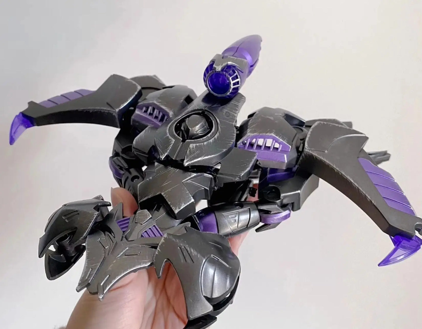 Figurka Transformers Megatron Dark Master APC — uszkodzona w walce wersja Prime