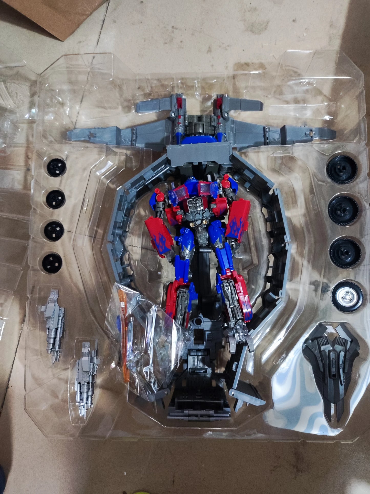 Akcesorium Transformers przyczepa TW1122 — chromowany Ark kompatybilny z TW1022