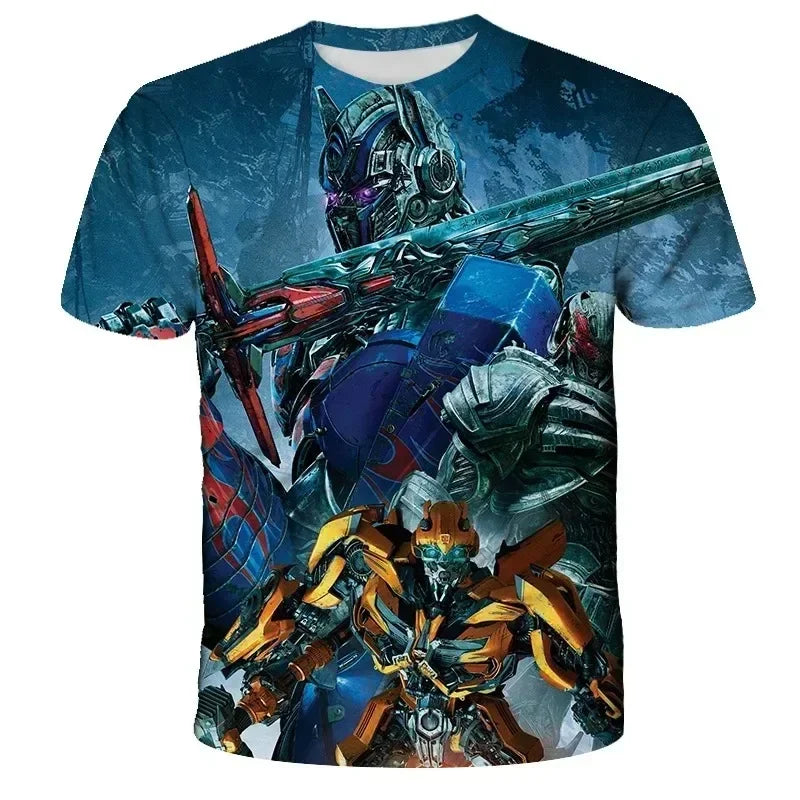 T-shirt à imprimé Optimus Prime et Bumblebee en posture de combat, fond bleu détaillé – Transformers.