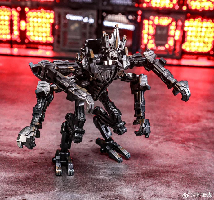 Figurka Transformers Scourge ze złotą patyną — Szczegółowe popiersie w zardzewiałej wersji